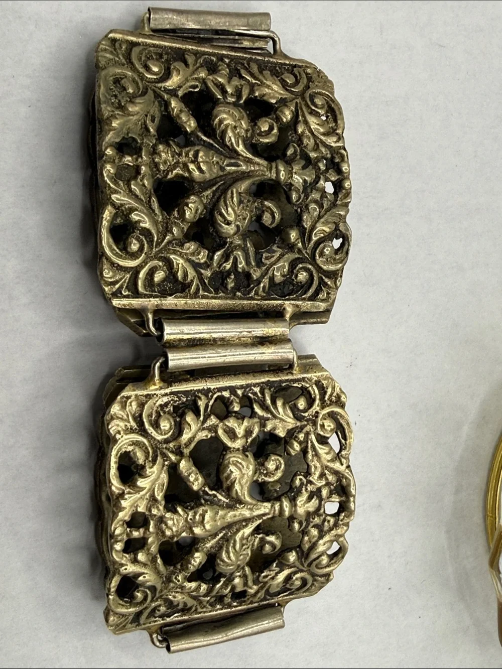 Vintage huge gorgeous open Ornate Brass-Tone Filigree art nouveau Bracelet wowza